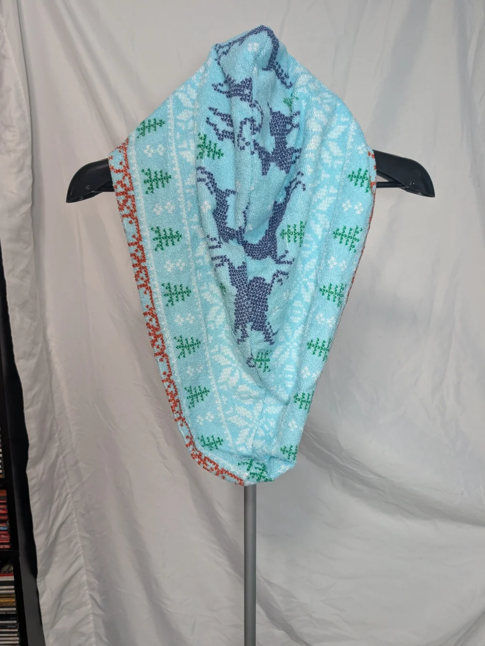 St. Nicholas Square Light Blue Reindeer Wrap Towel Set